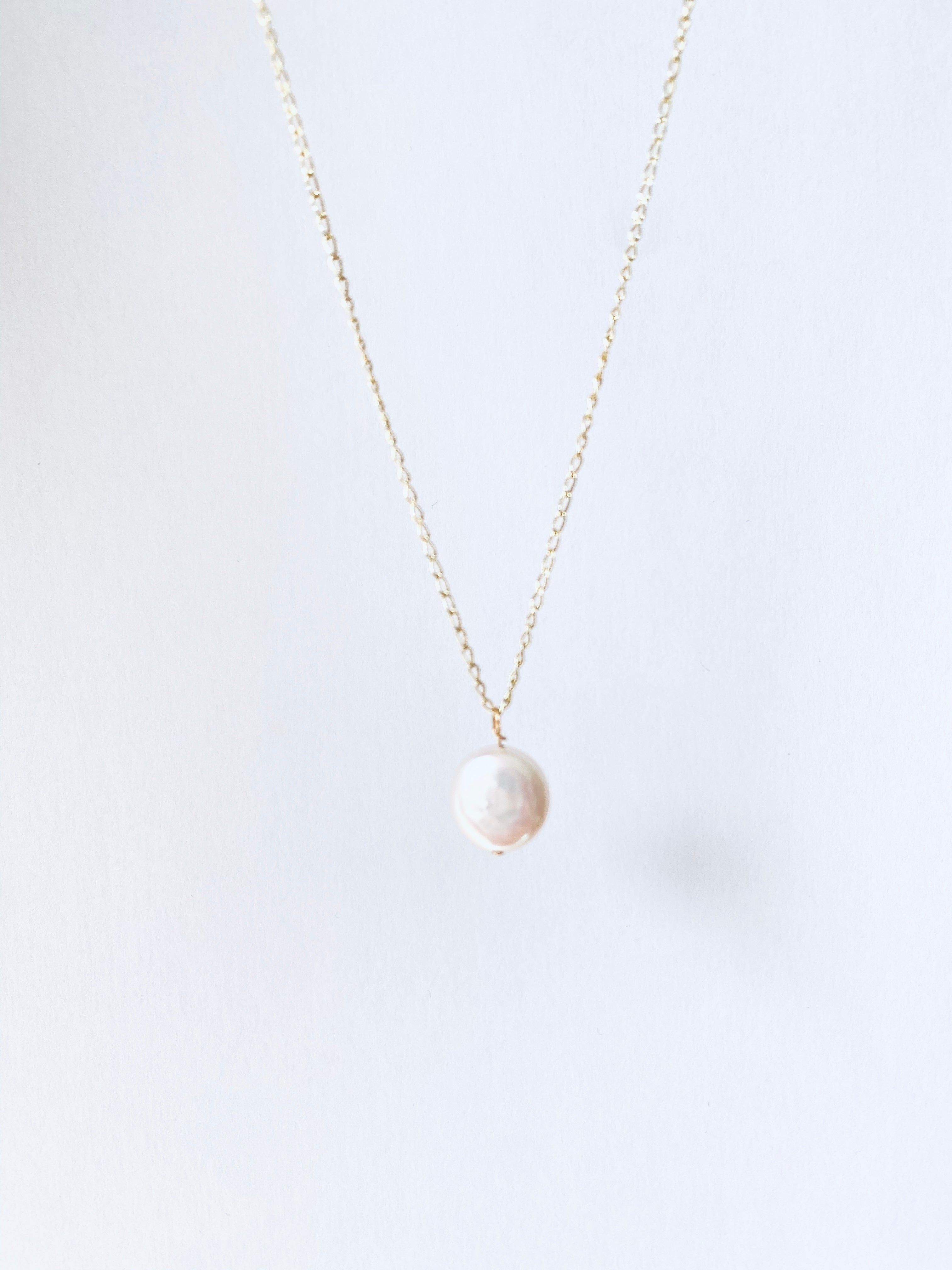 Luna Pearl Necklace