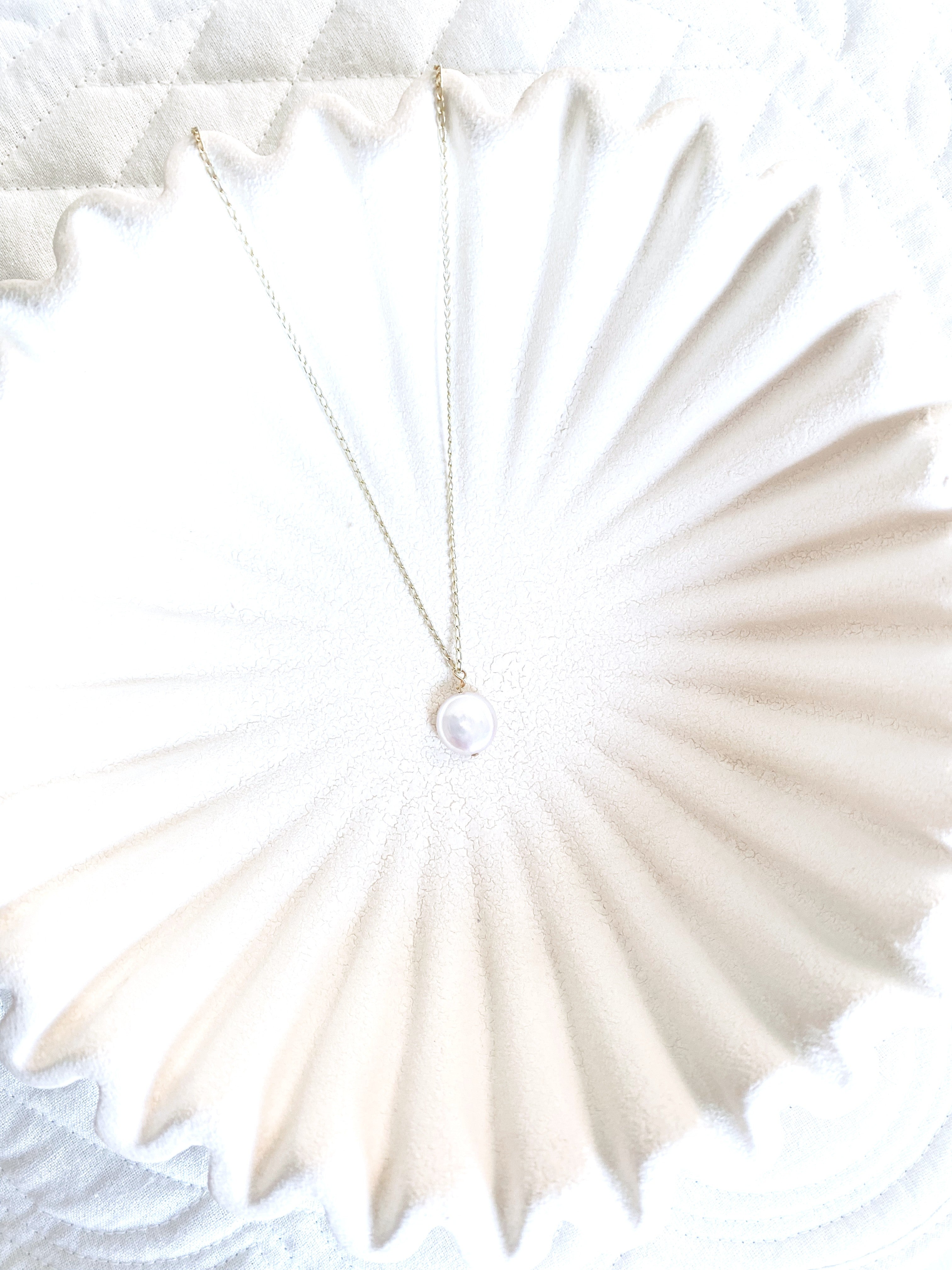 Luna Pearl Necklace