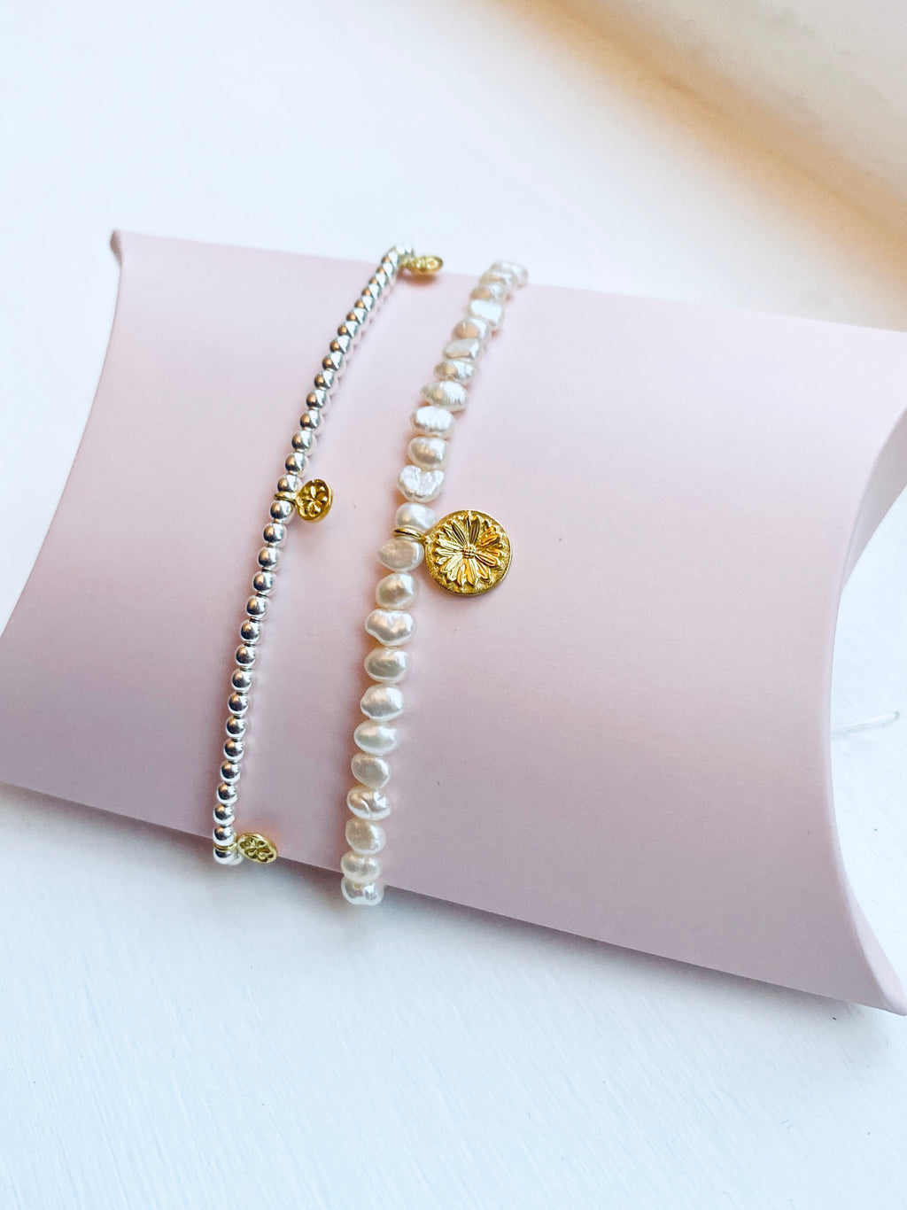 Daisy Chain Bracelet