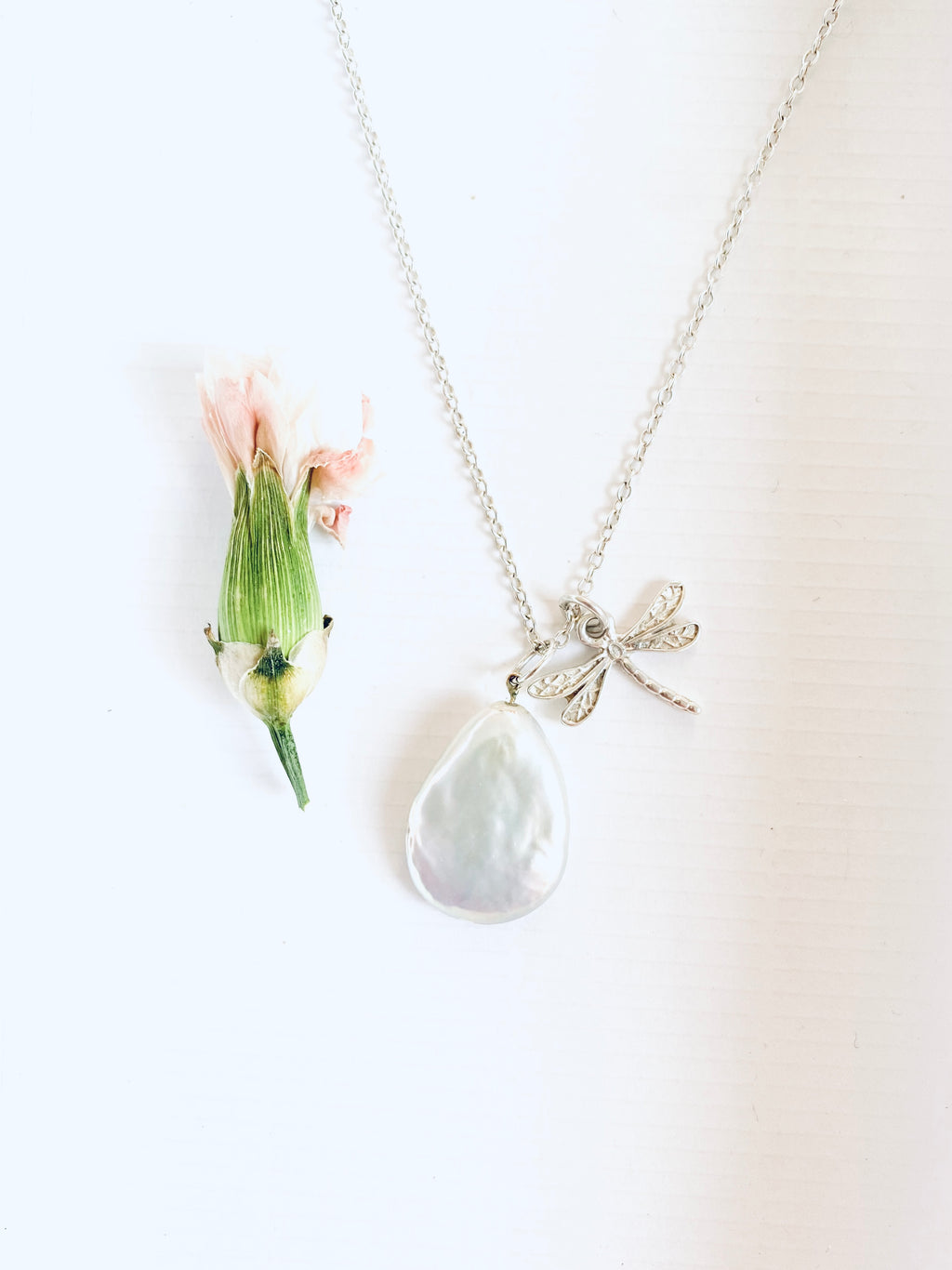 Pretty Pearl Dragonfly Necklace